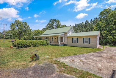 703 Central St, Iva, SC 29655 - photo 3