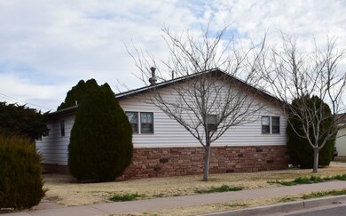 216 E Aspinwall St, Winslow, AZ 86047 - photo 2