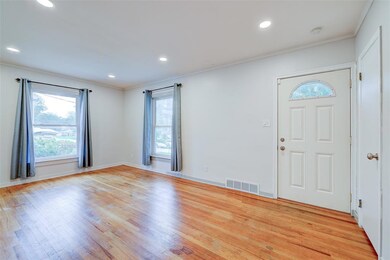 6013 Crown Ln, Des Moines, IA 50311 - photo 4