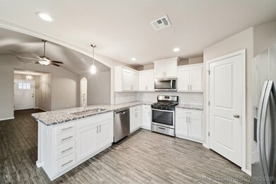 2008 W Huntsville Place, Broken Arrow, OK 74011 - photo 5