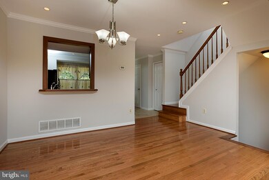 3944 Angelton Ct, Burtonsville, MD 20866 - photo 7