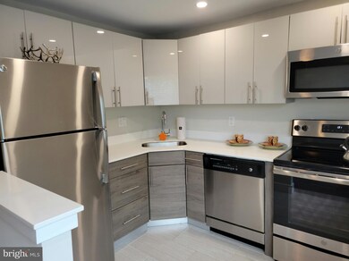 102 W North Ln unit C-4, Conshohocken, PA 19428 - photo 5