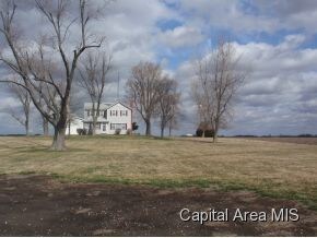 2336 Swain Rd, Jacksonville, IL 62650 - photo 5