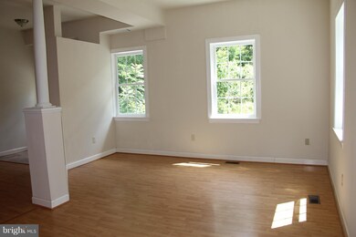 848 Hoffmaster Rd, Knoxville, MD 21758 - photo 6