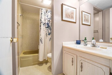 23099 Barwood Ln N unit 307, Boca Raton, FL 33428 - photo 7