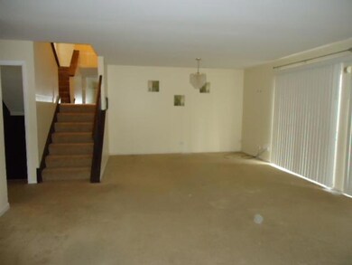 3527 Golfview Dr, Hazel Crest, IL 60429 - photo 4