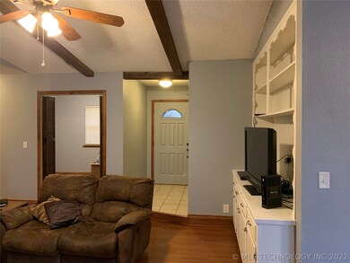 653 E 135th Place, Glenpool, OK 74033 - photo 2
