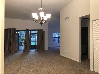 Living Room/Den