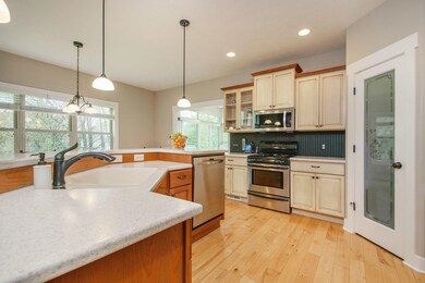 7888 Meadows Ct, Hudsonville, MI 49426 - photo 4