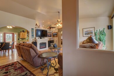Entry to Living Room