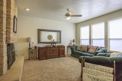 4260 Vista Pinon Dr, Farmington, NM 87401 - photo 2