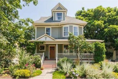 15 Fletcher St, Roslindale, MA 02131 - photo 2