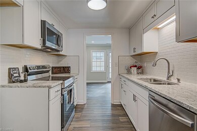 2938 Saint Marks Rd unit B, Winston Salem, NC 27103 - photo 7