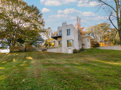 586 Natchez Bend Rd, Nashville, TN 37221 - photo 5