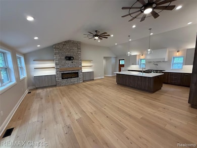 1420 Pettibone Lake Rd, Highland, MI 48356 - photo 5