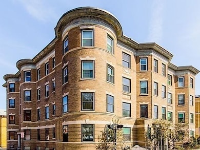 471 Washington St unit 4, Brookline, MA 02446 - photo 2