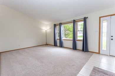 1250 Meadowbrook Dr, Crown Point, IN 46307 - photo 6