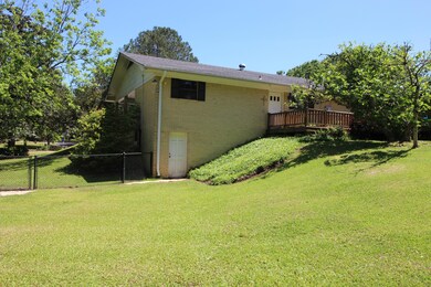 310 Pineview Dr, Laurel, MS 39440 - photo 7