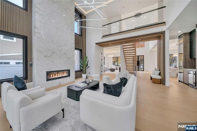 801 Godwin Rd, Paramus, NJ 07652 - photo 7