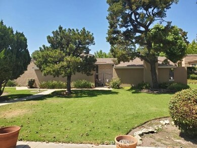 1185 Mountain Gate Rd, Upland, CA 91786 - photo 2