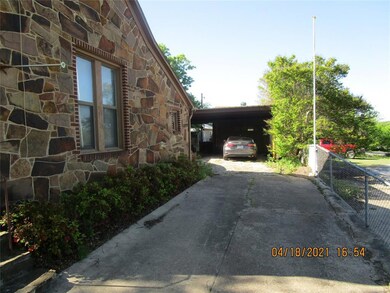 309 E Oak St, Weatherford, TX 76086 - photo 4