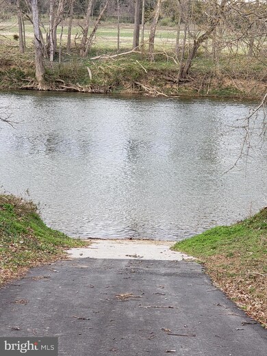 315 River Lakes Dr, Strasburg, VA 22657 - photo 7