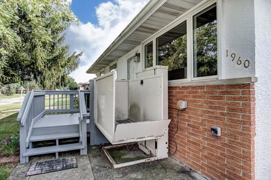 Walkup to house