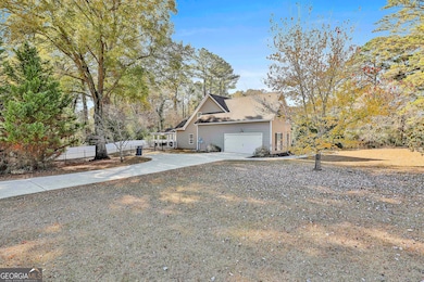 11 Hubbard Rd, Newnan, GA 30263 - photo 2
