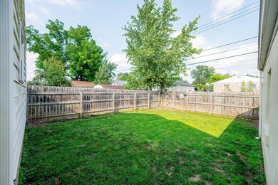 818 Elaine Rd, Columbus, OH 43213 - photo 6