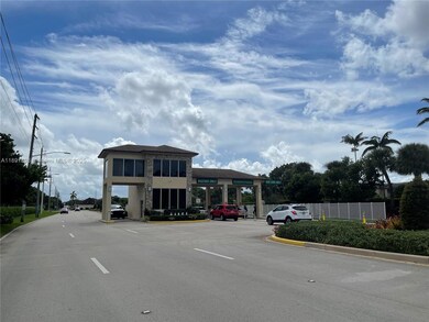 Plymouth at Century Village unit 104N, Pembroke Pines, FL 33027 - photo 2