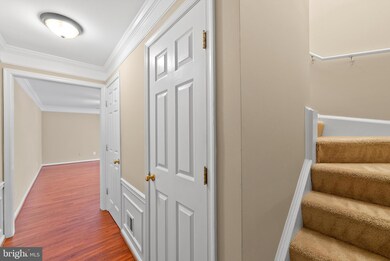 46944 Courtyard Square unit 302, Sterling, VA 20164 - photo 2