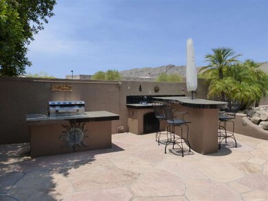Built in Entertaining Area