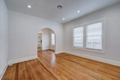 1345 Beverly St, Houston, TX 77008 - photo 5