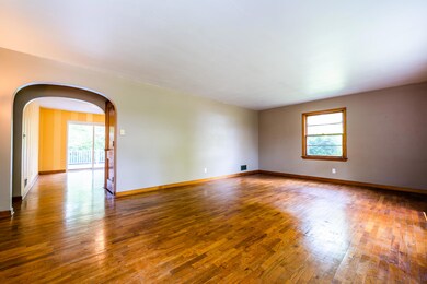 1345 Sycamore St, Niles, MI 49120 - photo 4