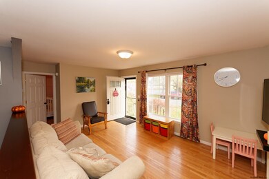 27 New Jersey Ave, Rensselaer, NY 12144 - photo 6