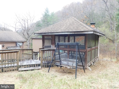 760 Wildlife Dr, Lost City, WV 26810 - photo 5
