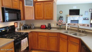 2581 Avalon Woods Dr, Portage, MI 49024 - photo 6