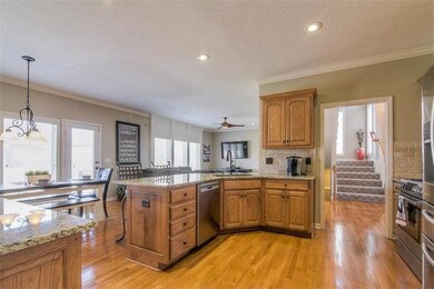 Kitchen has newer granite counter, newer stainless