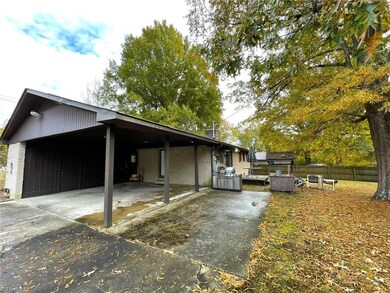 3100 Pinecroft Rd, Greensboro, NC 27407 - photo 2