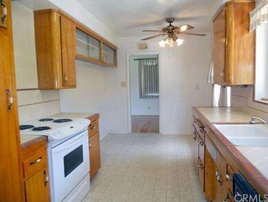 Spacious kitchen with nook area and lots of origin
