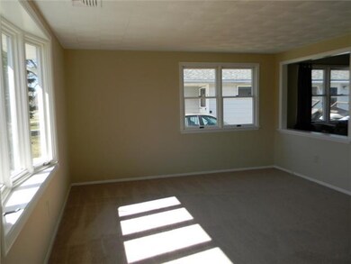Living Room. THIS ROOM IN THE FRONT OF THE HOUSE C
