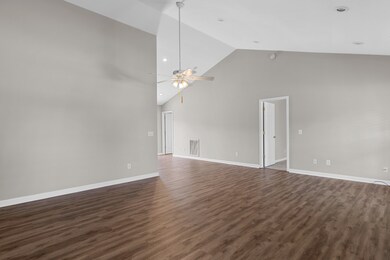 6066 Commodore Cir, Baxter, TN 38544 - photo 6