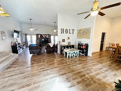 334 Bailey Blvd, Tahlequah, OK 74464 - photo 5