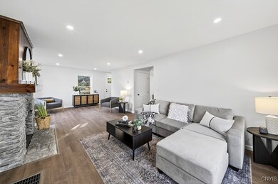 127 W Warrington Rd, Syracuse, NY 13205 - photo 4