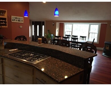 10 Hancock St, Plainville, MA 02762 - photo 4