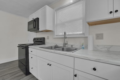 10-web-or-mls-1670-linnet-ave
