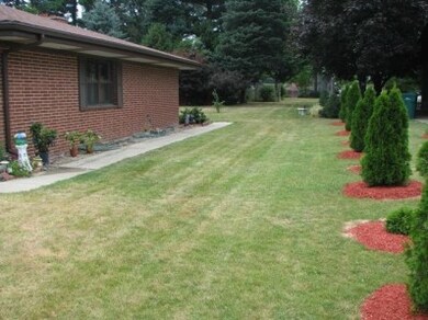 707 Thunderbird Dr, New Carlisle, IN 46552 - photo 3