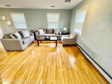 16 W Castor Place, Staten Island, NY 10312 - photo 4
