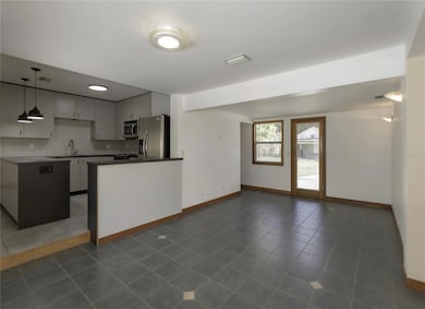 1420 Alhambra Way S, Saint Petersburg, FL 33705 - photo 6