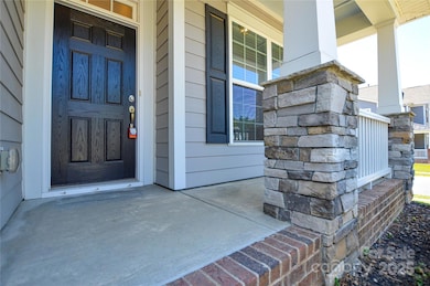 6096 Cloverdale Dr, Tega Cay, SC 29708 - photo 6